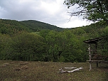 Кормушка № 2. Вид на перевал Биликля и хребет Комбопло