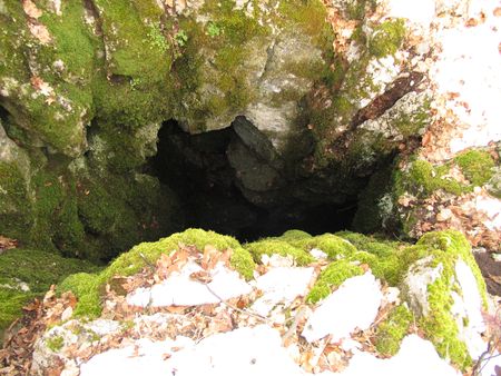 шахта пещеры Крымская