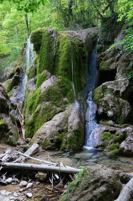 современный вид водопада Серебряные Струи - 17 мая 2019 г.