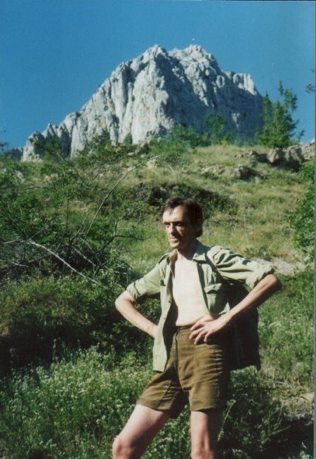 Игорь Белянский около родника Придорожный, июль 2002 г.