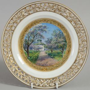 Тарелка декоративная, с ажурным бортом, с видом на цветущий сад и дом Юсуповых в Коккозе