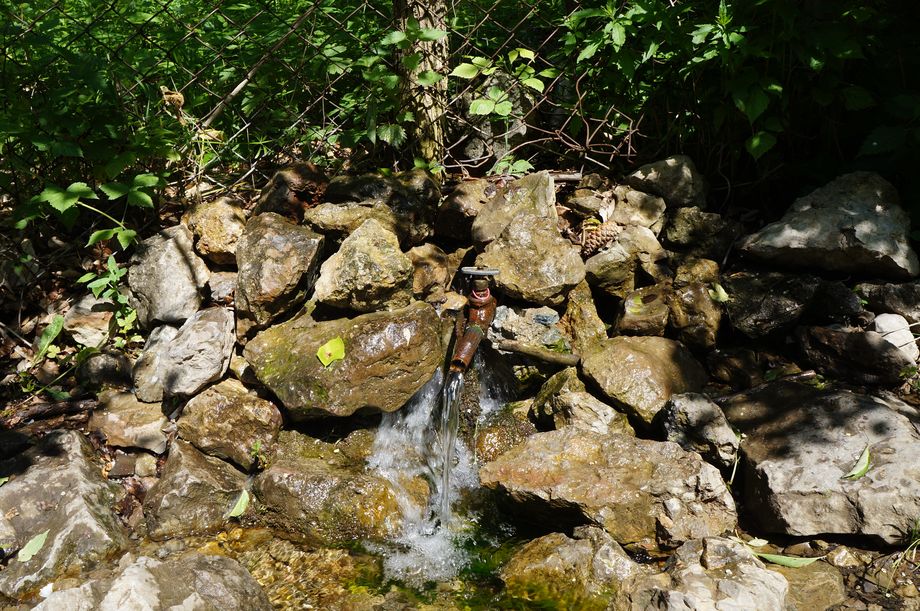 сброс воды из Бурчу-I; фото 24 июня 2023 г. 