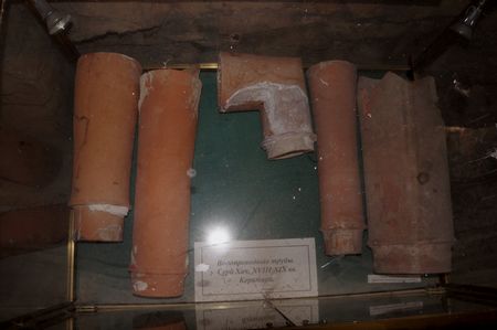водопроводные трубы в музее монастыря Сурб Хач