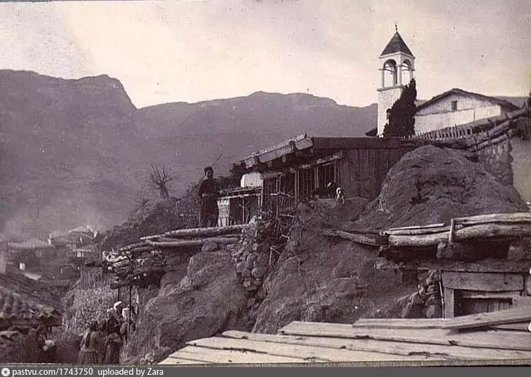 Старая Гурзуфская мечеть. Фото И.Г. Ностица, 1880-е г. Из коллекции ГИМ