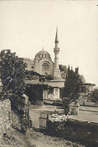 Фотограф Протопопов М. Н. Открытое письмо. Крым. Гурзуф. Мечеть. Около 1900 г.