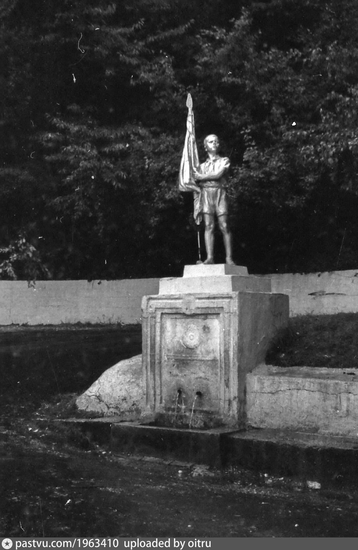 фото позаимствовано на сайте PASTVU.COM